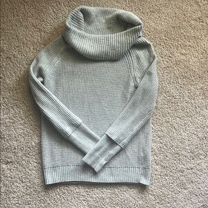 Market and Spruce Stitch Fix Cozy Gray Turtleneck Sweater